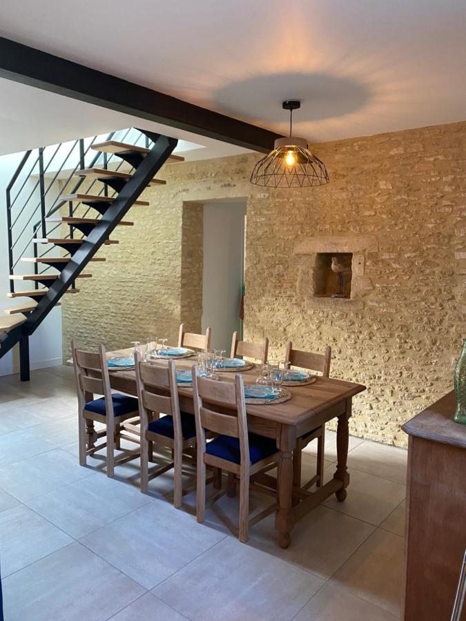 Charmante Maison Du XVIII En Pierre Renovee Colleville-Montgomery Zewnętrze zdjęcie