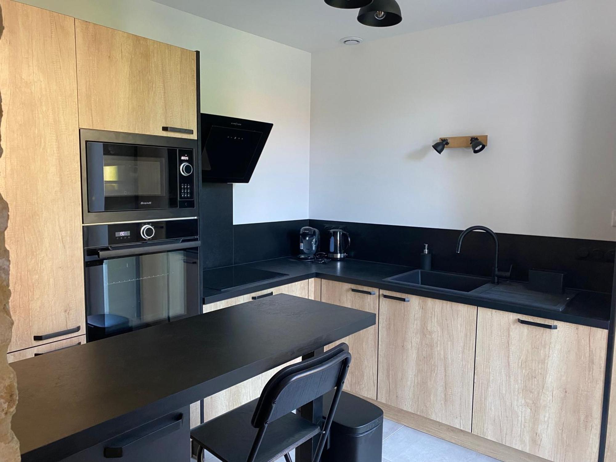 Charmante Maison Du XVIII En Pierre Renovee Colleville-Montgomery Zewnętrze zdjęcie